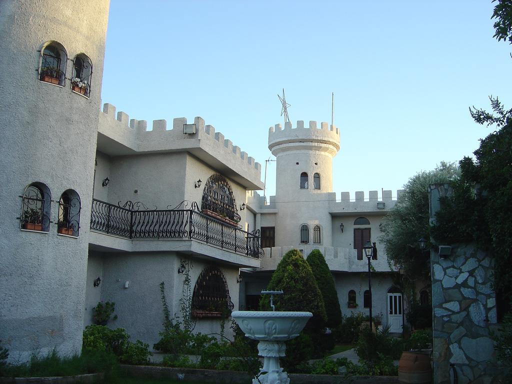 Castle By The Sea Villa Artemida  Exterior photo